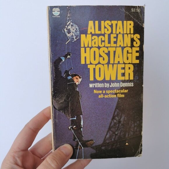 1980 Alistair MacLean's Hostage Tower Paperback, Pulp Fiction Spy Thriller - Picture 3 of 8